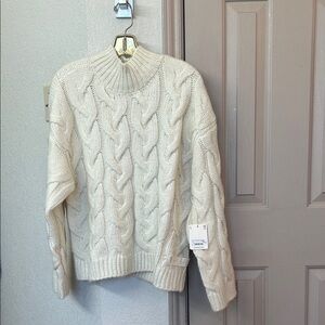 Cozy Cable Knit Sweater - Cream